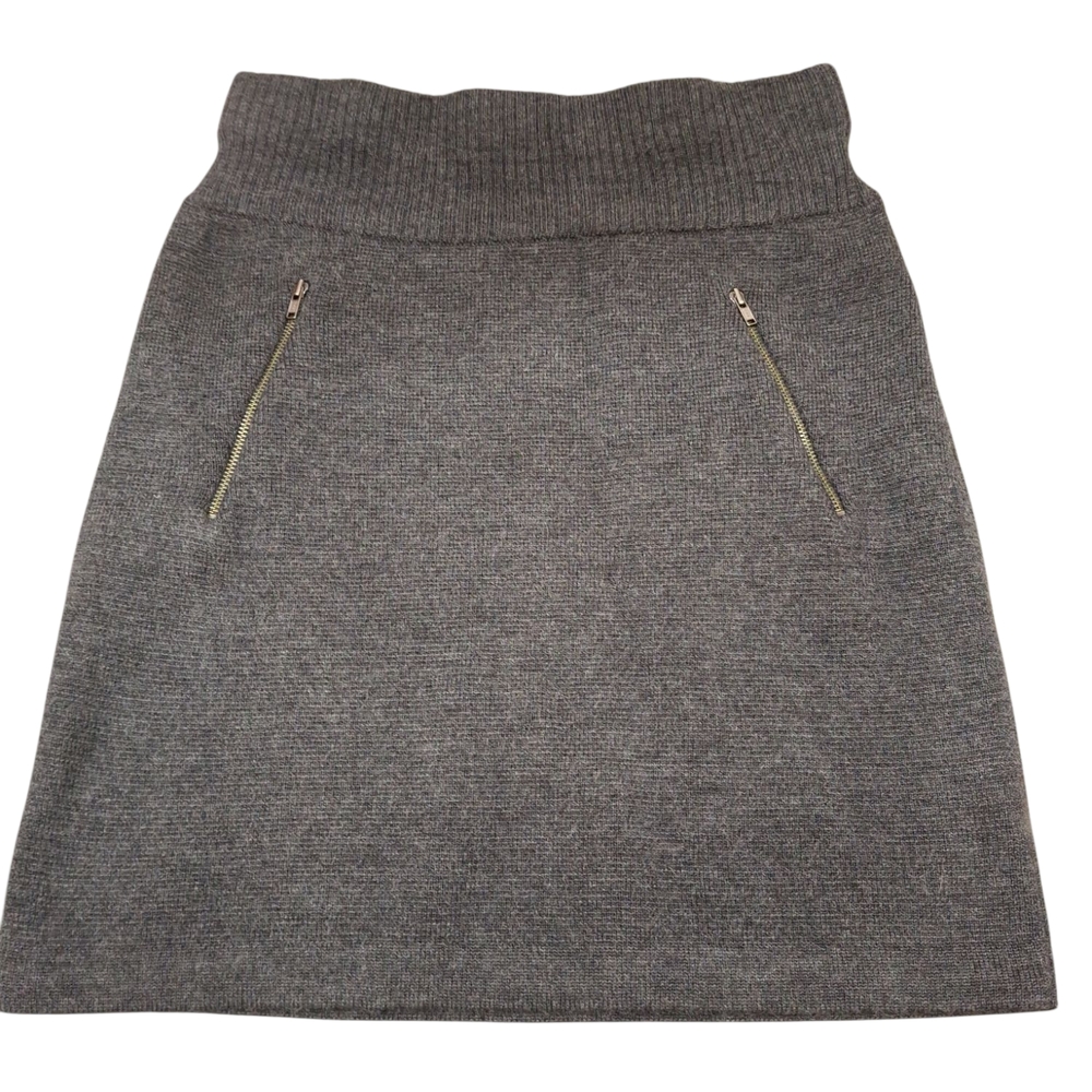 "LOFT" Gray Ribbed A-Line Sweater Mini Skirt. New condition No tags. Very dark..